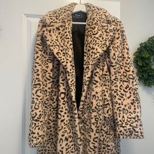 Leopard print faux fur Guess coat